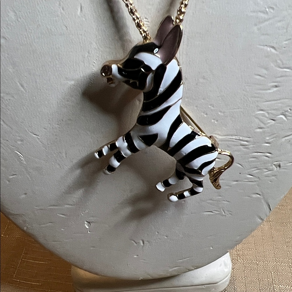Zebra Pendant / Pin Necklace with Gold Chain - Picture 4 of 4